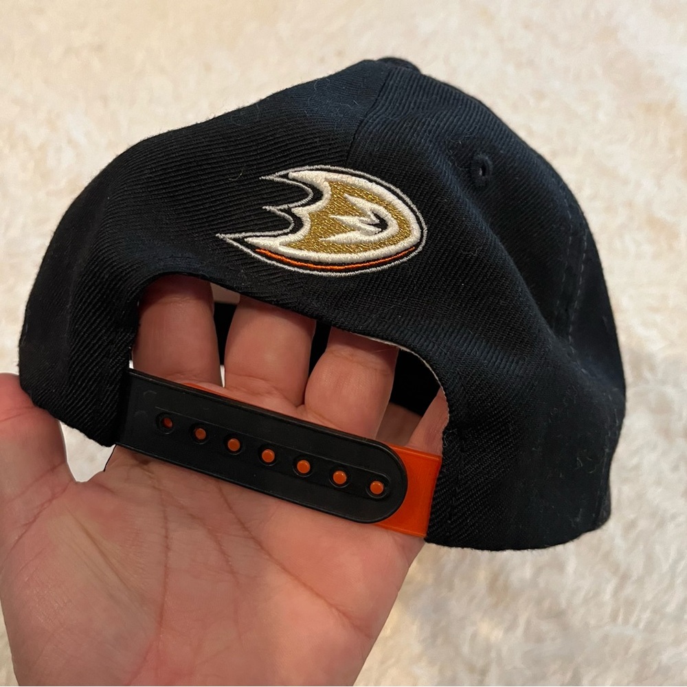 Anaheim Ducks Hockey Beach Hat - Picture 3 of 4